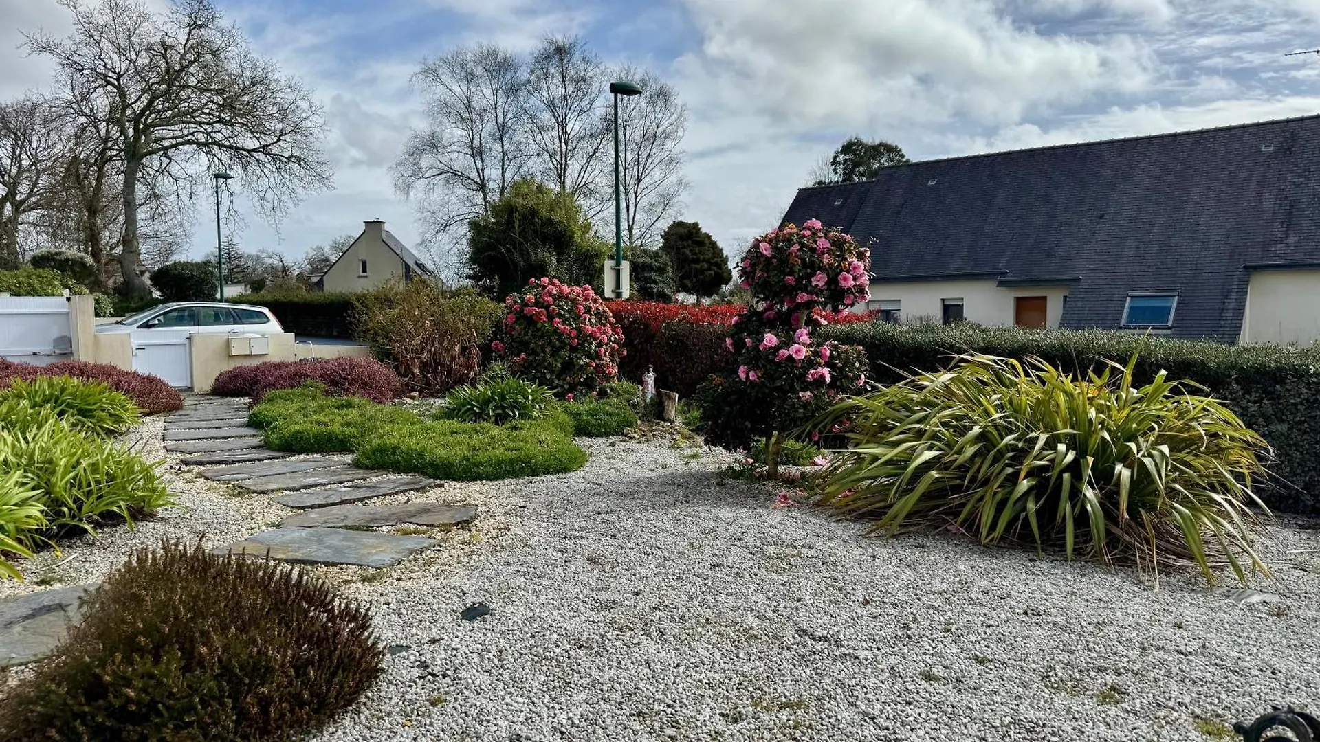 La Maison Des Agapanthes - Acces Pmr - A 20 Mn Des Plages Pluguffan Holiday home