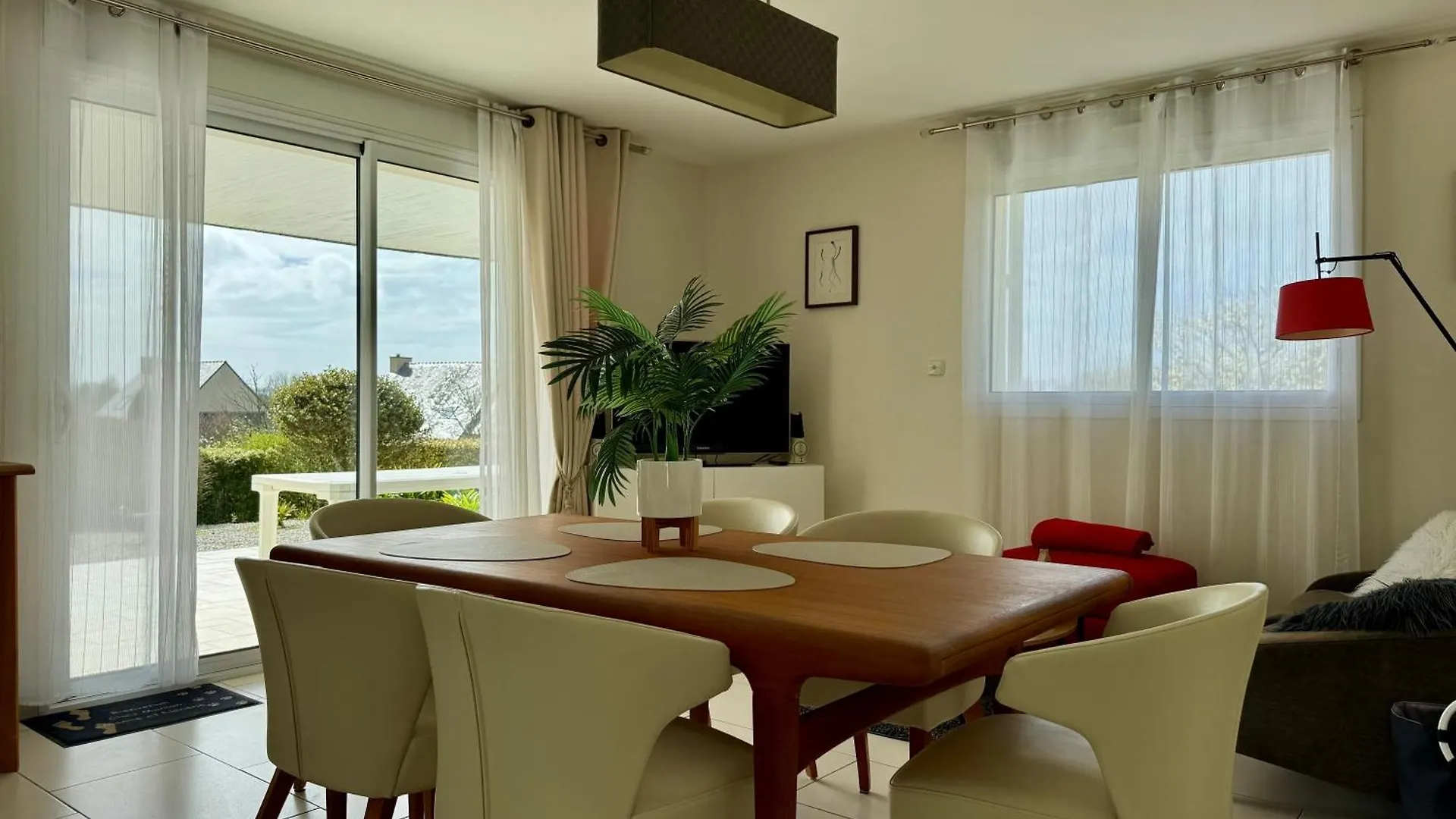La Maison Des Agapanthes - Acces Pmr - A 20 Mn Des Plages Pluguffan Holiday home